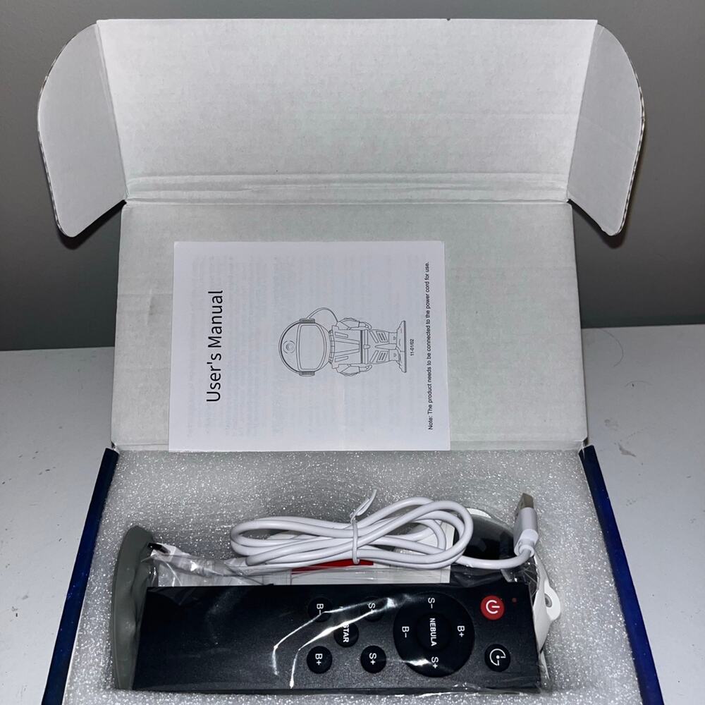 Galaxy Nightlight Projector with Remote – NEW in Box